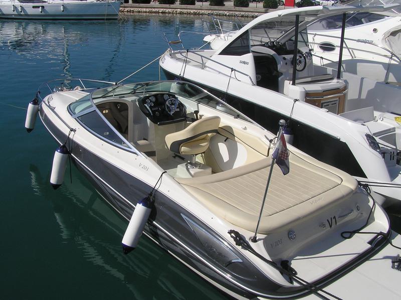 Book yachts online - motorboat - Viper 203 - V I - rent