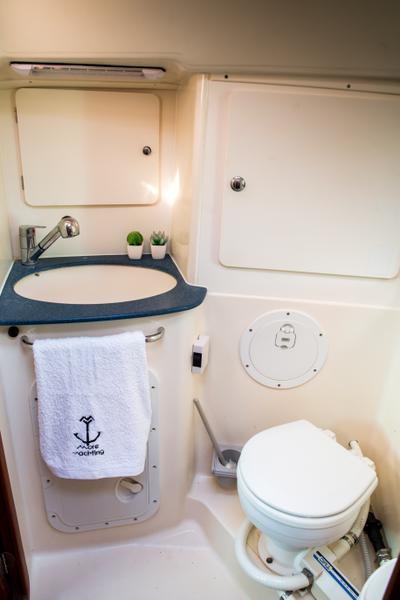 Book yachts online - sailboat - Bavaria 36 - KONSTANTINOS  - rent