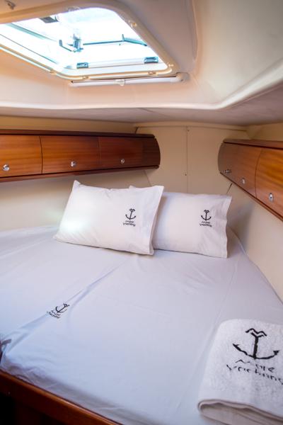 Book yachts online - sailboat - Bavaria 36 - KONSTANTINOS  - rent