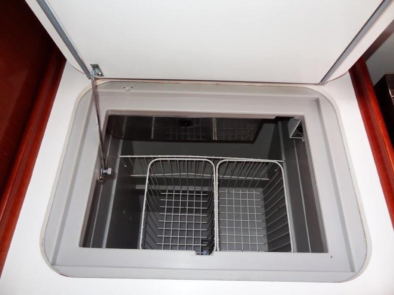 Book yachts online - sailboat - Oceanis 43 - TIAMO  - rent