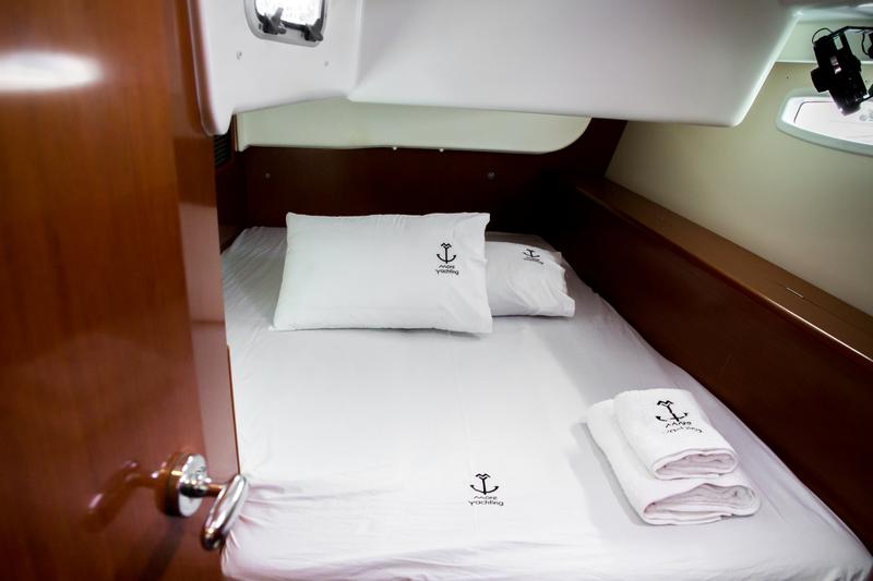 Book yachts online - sailboat - Oceanis 43 - TIAMO  - rent