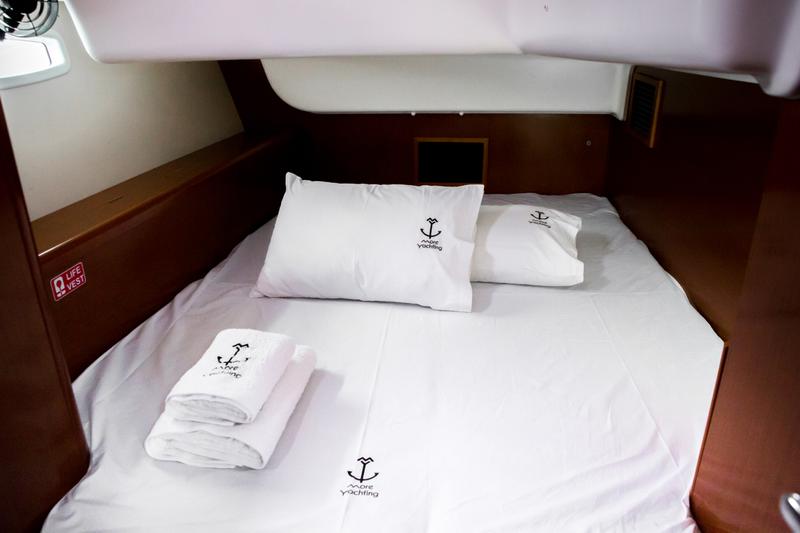 Book yachts online - sailboat - Oceanis 43 - TIAMO  - rent