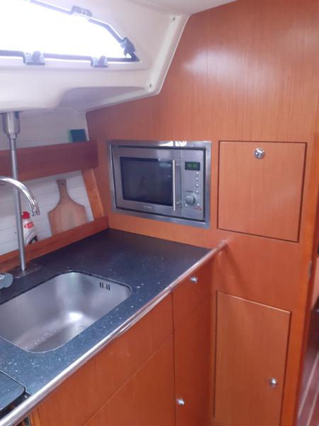 Book yachts online - sailboat - Bavaria 43 Cruiser - Beta  - rent