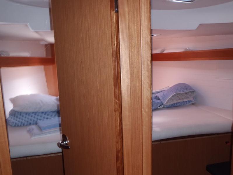 Book yachts online - sailboat - Bavaria Cruiser 45 - Albatros - rent