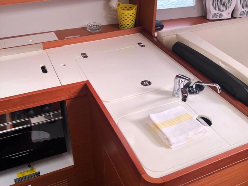 Book yachts online - sailboat - Dufour 360 GL - Sileb - rent