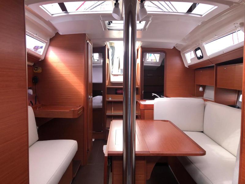 Book yachts online - sailboat - Dufour 360 GL - Sileb - rent