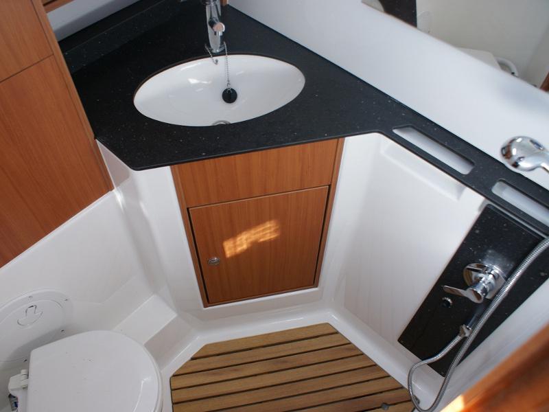 Book yachts online - sailboat - Bavaria Cruiser 45 - Sokol - rent