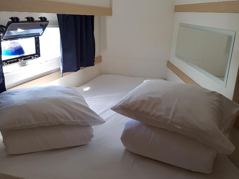 Book yachts online - catamaran - Fountaine Pajot Lucia 40 - Luce, A/C - Generator, A/C, Watermaker - 2017. - rent