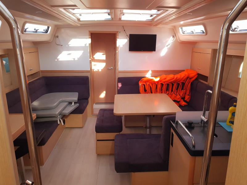 Book yachts online - sailboat - Hanse 455 - Tine - rent