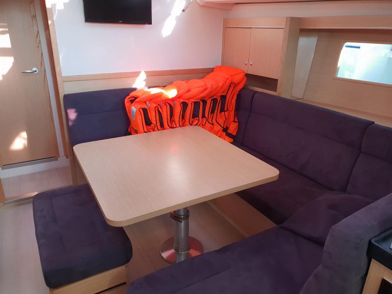 Book yachts online - sailboat - Hanse 455 - Tine - rent