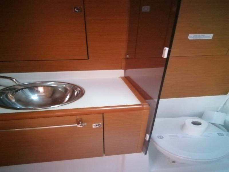 Book yachts online - sailboat - Sun Odyssey 439 - Mario - rent