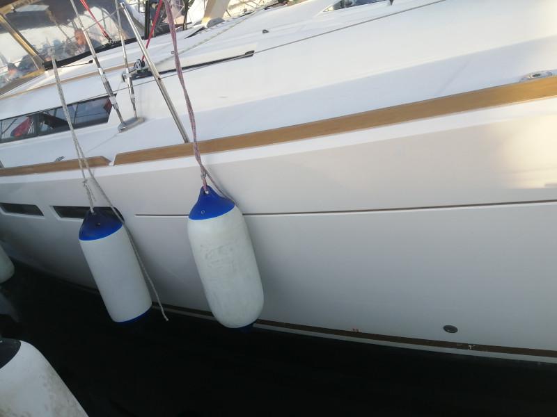 Book yachts online - sailboat - Sun Odyssey 439 - Mario - rent