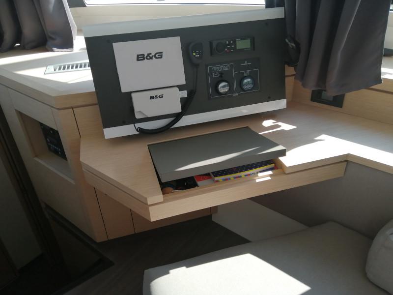 Book yachts online - catamaran - Saona 47 - Aquarius III - rent