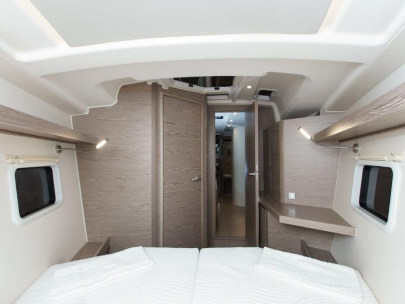 Book yachts online - sailboat - Hanse 418 - Aloisia - rent