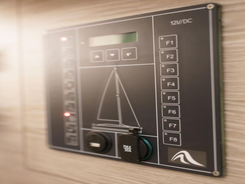 Book yachts online - sailboat - Hanse 418 - Aloisia - rent