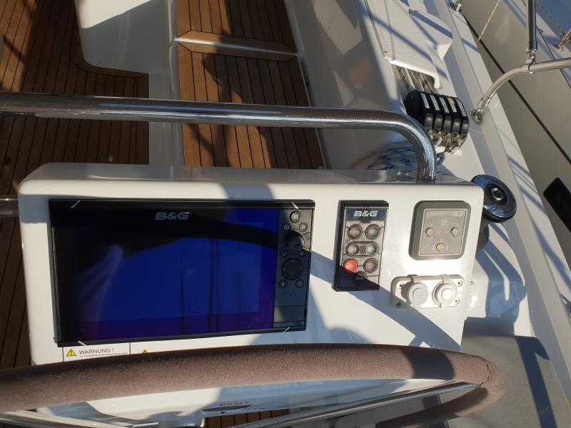 Book yachts online - sailboat - Hanse 455 - Melanie M - rent