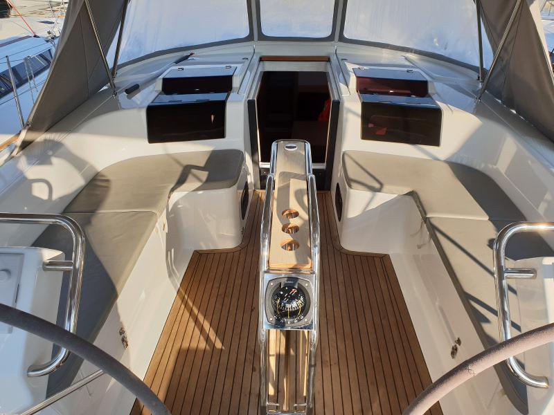 Book yachts online - sailboat - Hanse 455 - Melanie M - rent