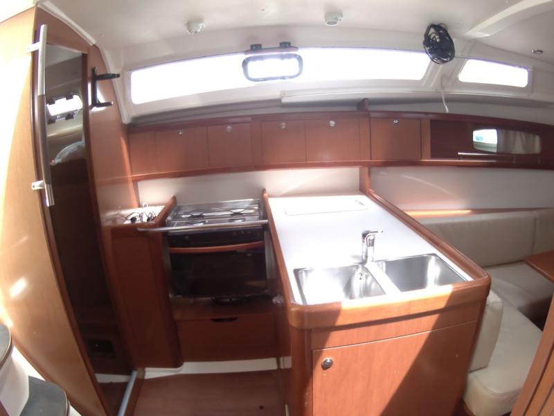 Book yachts online - sailboat - BENETEAU Cyclades 39.3.2 REFIT 2019 - CORAL    - rent