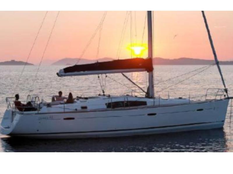 Book yachts online - sailboat - BENETEAU Oceanis 43.4 REFIT 2019 - TOPAZ  - rent