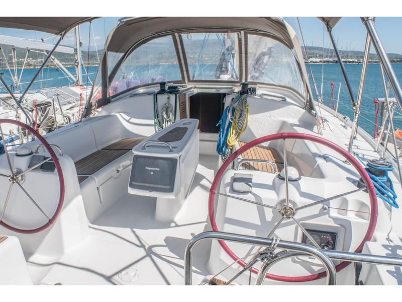 Book yachts online - sailboat - BENETEAU  Cyclades 43.4 2008/REFIT 2019 - RUBY  - rent