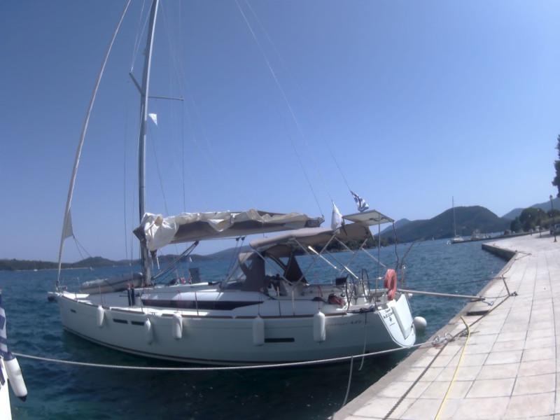 Book yachts online - sailboat - JEANNEAU S.O. 449 2016 - AQUILA Cp - rent