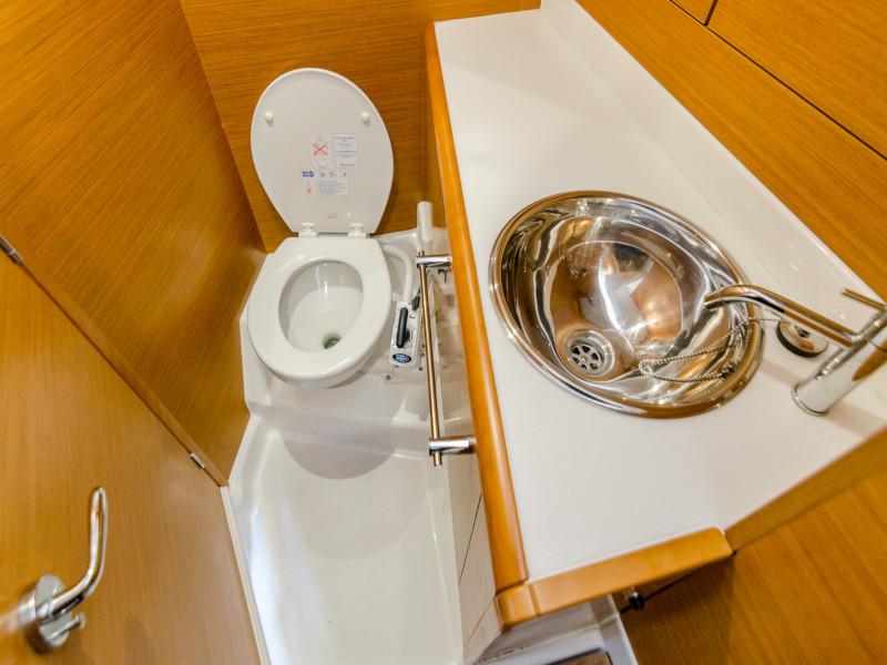 Book yachts online - sailboat - JEANNEAU S.O. 449 2016 - AQUILA Cp - rent