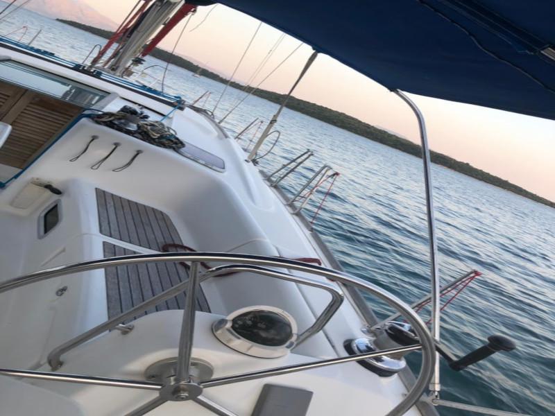 Book yachts online - sailboat - BENETEAU Oceanis 37 REFIT 2019 - PEARL - rent