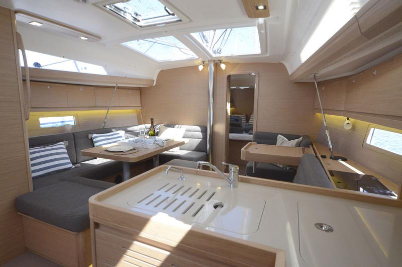 Book yachts online - sailboat - Dufour 412 Grand large - Sham - rent