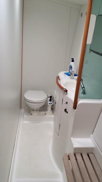 Book yachts online - catamaran - Lagoon 410 S2 - Vega - rent