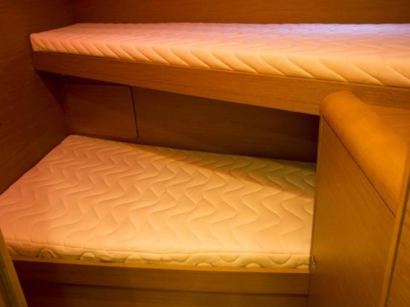 Book yachts online - sailboat - Sun Odyssey 449 - Matar - rent