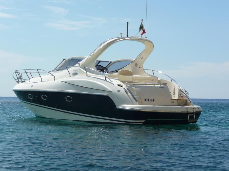 Book yachts online - motorboat - Salpa 38.5 - Safina Blu - rent