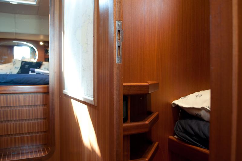 Book yachts online - motorboat - Sciallino 40 - Perla di mare - rent