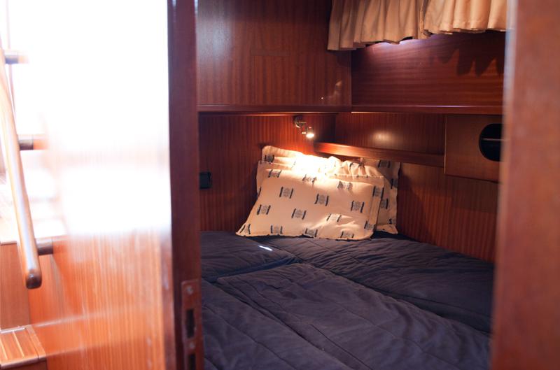 Book yachts online - motorboat - Sciallino 40 - Perla di mare - rent