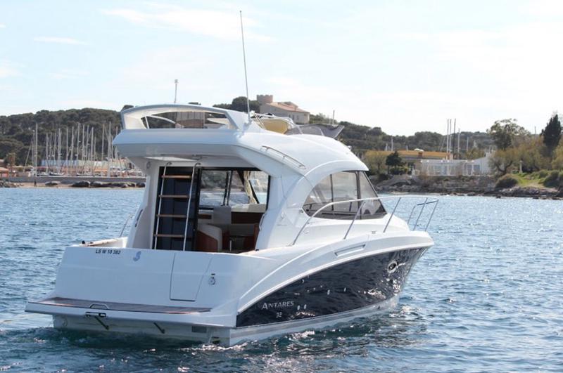 Book yachts online - motorboat - Antares 32 Fly - Katalina - rent