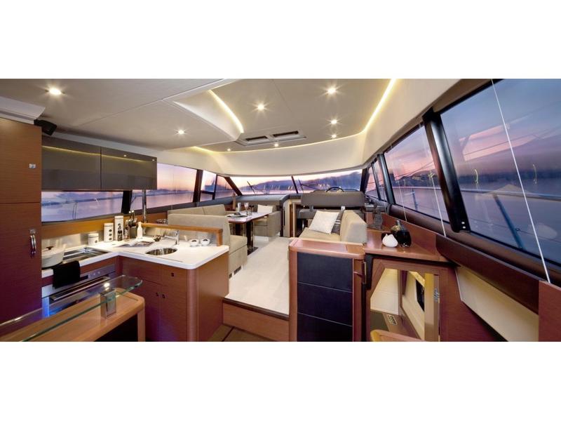 Book yachts online - motorboat - Prestige 500 Fly - Sardegna Blu - rent