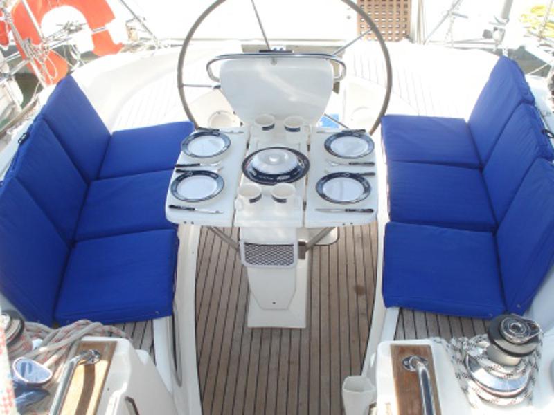 Book yachts online - sailboat - Bavaria 38 - Freedom - Bavaria 38 Cruiser - rent