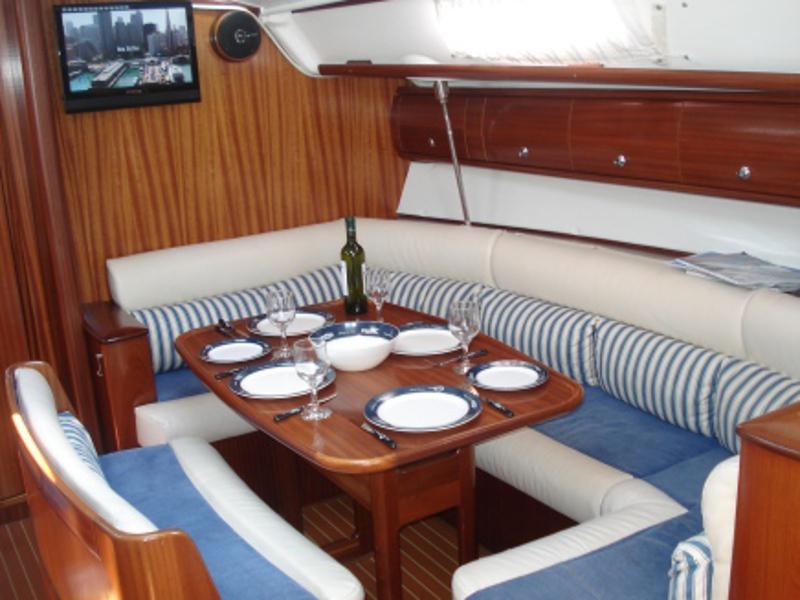 Book yachts online - sailboat - Bavaria 38 - Freedom - Bavaria 38 Cruiser - rent