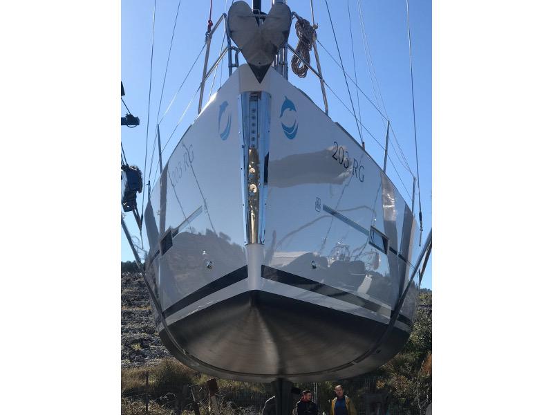 Book yachts online - sailboat - Dufour 410 Grand Large - MISTRAL new sails 2018 - rent