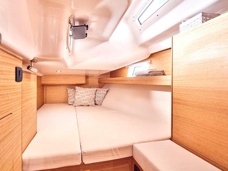 Book yachts online - sailboat - Elan Impression 45.1 - TOP GUN new 2020 - rent