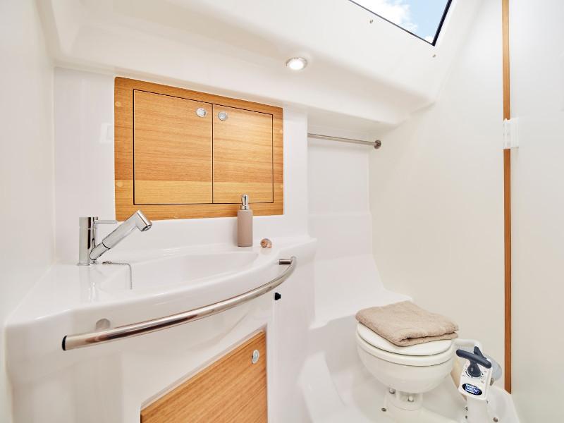 Book yachts online - sailboat - Elan 40.1 - TOP SECRET new 2020 - rent