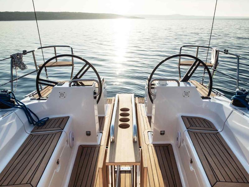 Book yachts online - sailboat - Elan 40.1 - TOP SECRET new 2020 - rent