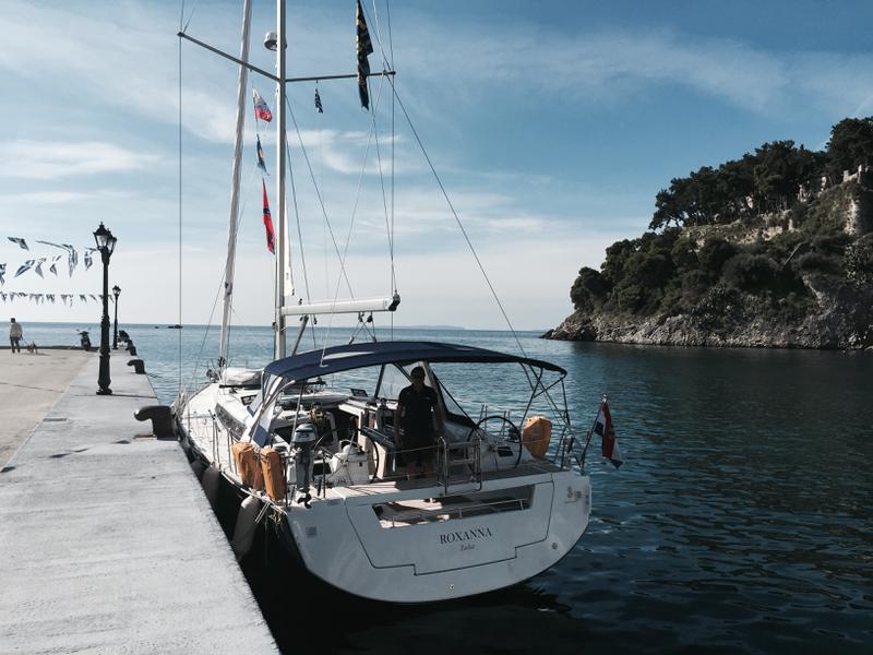 Book yachts online - sailboat - Oceanis 48 - Roxanna (!!!!From Monday) - rent