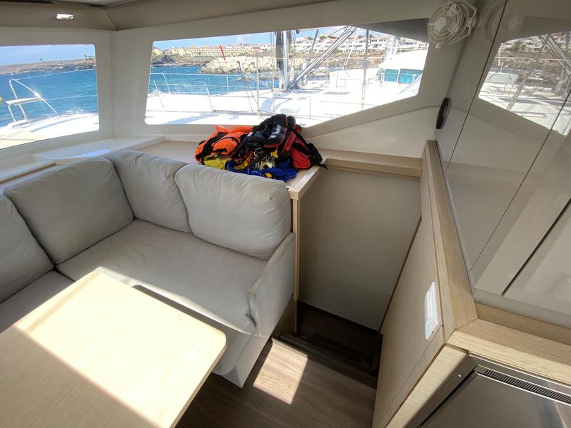 Book yachts online - catamaran - Lucia 40 - Papaya (!!!!from Monday!) - rent