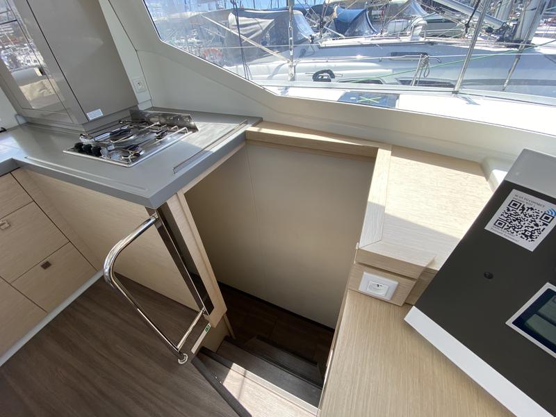 Book yachts online - catamaran - Lucia 40 - Papaya (!!!!from Monday!) - rent