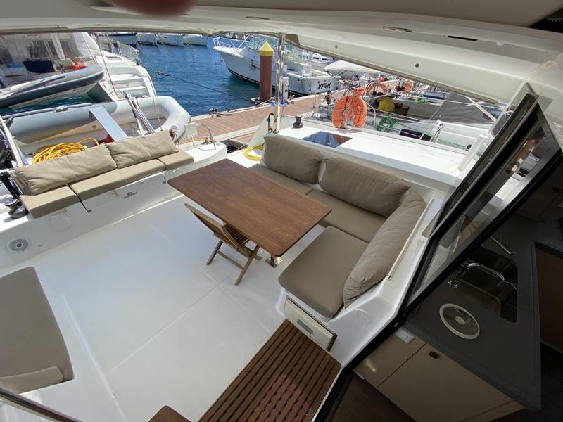 Book yachts online - catamaran - Lucia 40 - Papaya (!!!!from Monday!) - rent