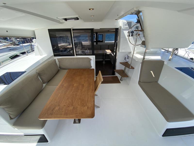 Book yachts online - catamaran - Lucia 40 - Papaya (!!!!from Monday!) - rent