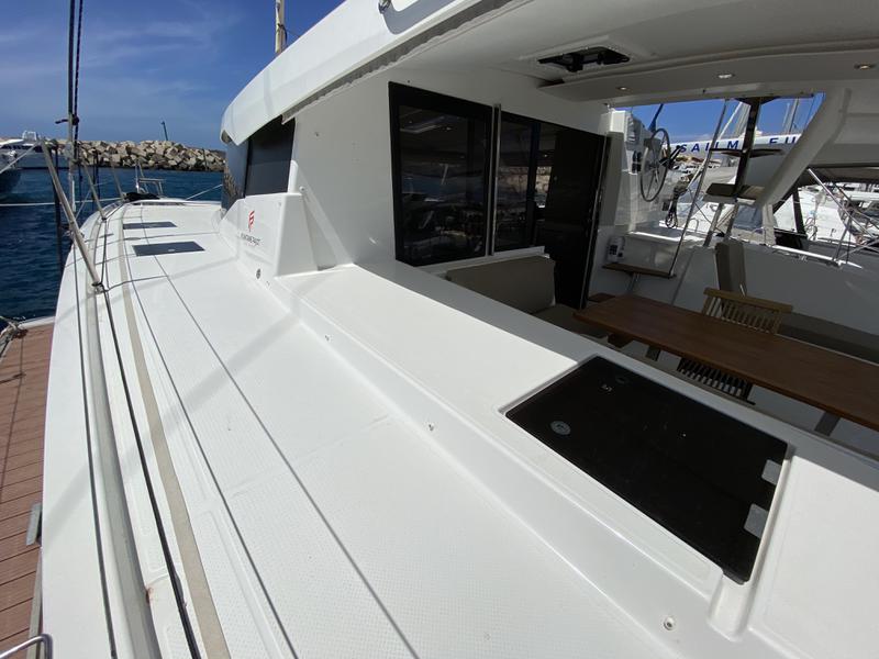 Book yachts online - catamaran - Lucia 40 - Papaya (!!!!from Monday!) - rent