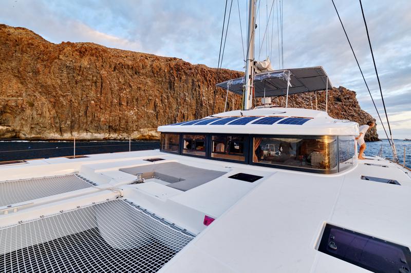 Book yachts online - catamaran - Lagoon 52F - Neptuno  - rent
