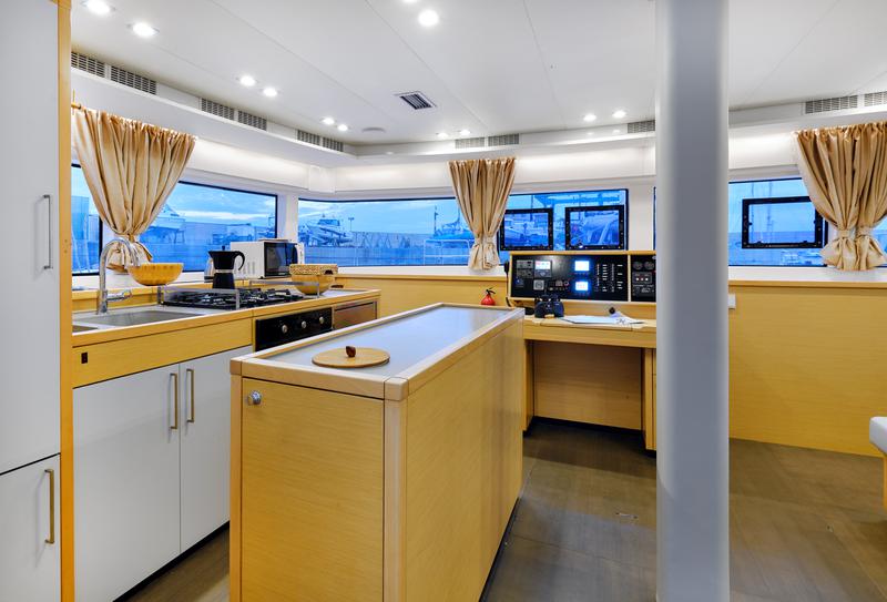 Book yachts online - catamaran - Lagoon 52F - Neptuno  - rent