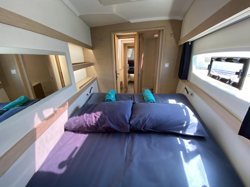 Book yachts online - catamaran - Lucia 40 - Aquila  - rent